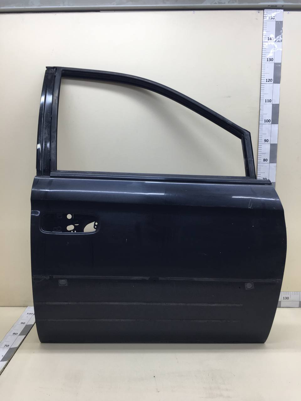 Дверь передняя правая Chrysler Voyager (RG) 2000-2004