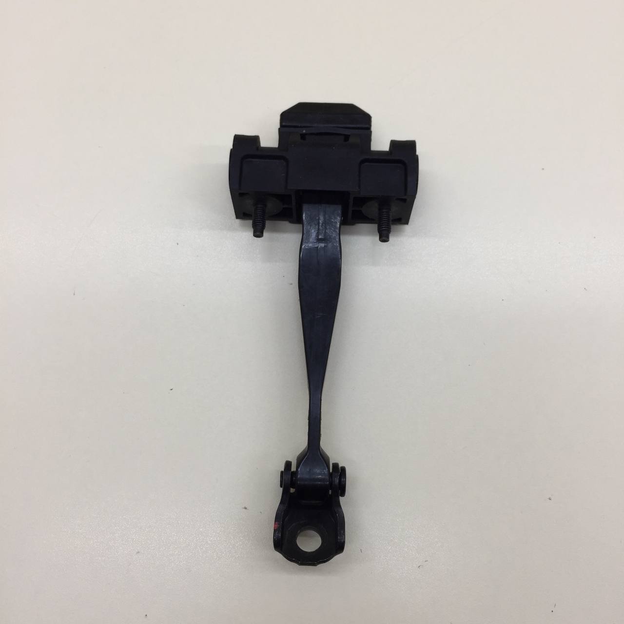 Ограничитель двери OMODA C5 2021>