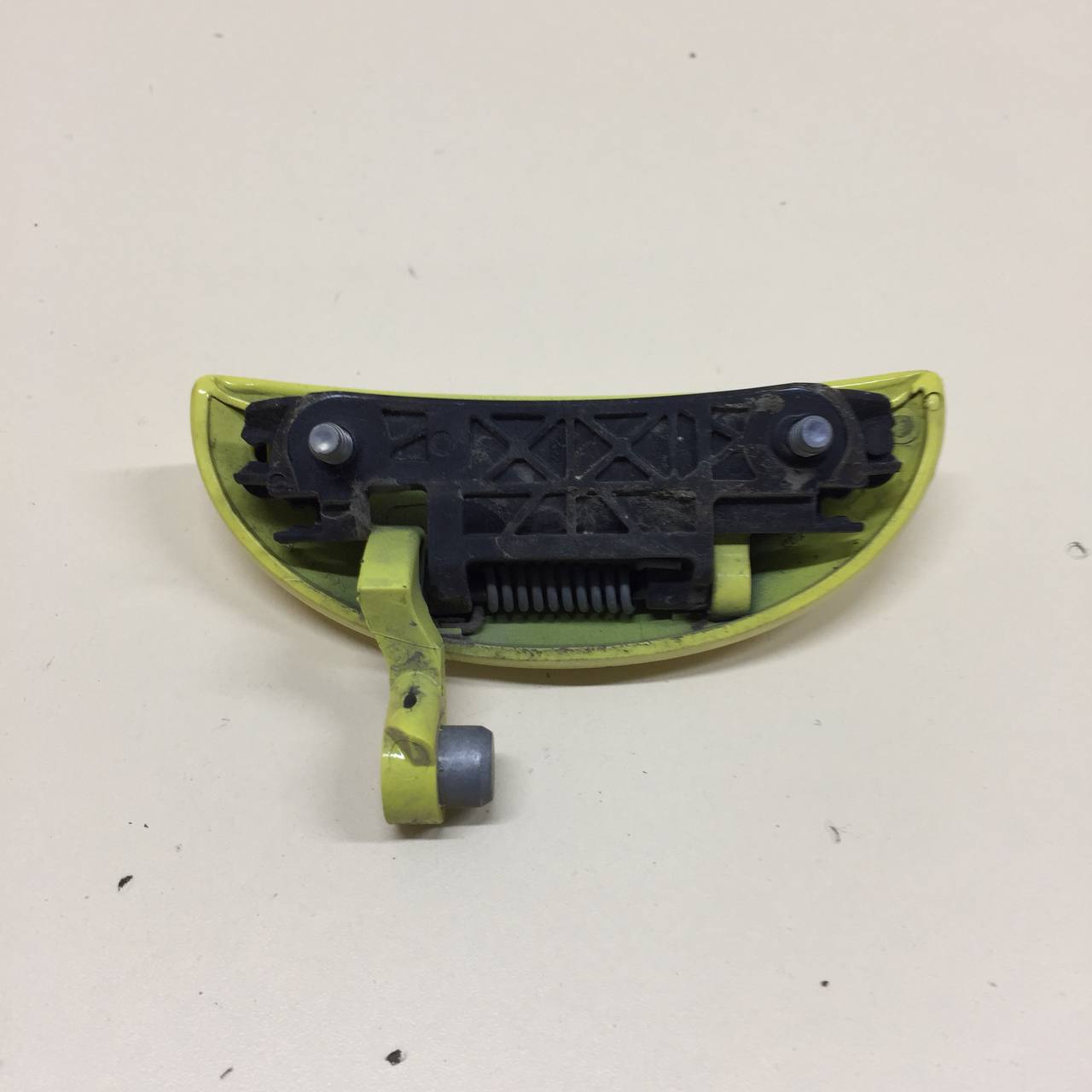 Ручка двери задней наружная правая Peugeot 107 2006-2014