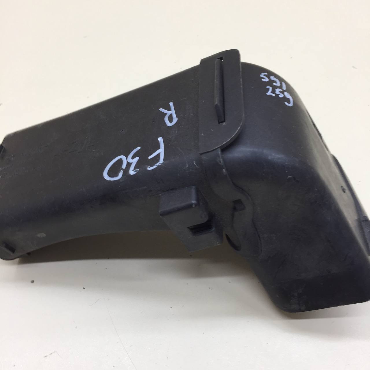 Воздуховод BMW 3-series F30/F31 2011>