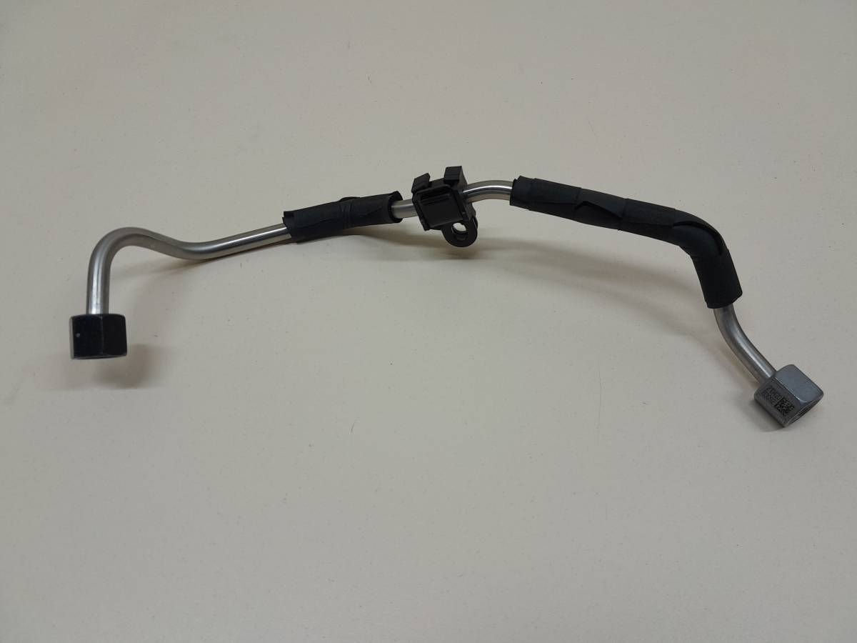 Трубка топливная Genesis G70 2017-2022