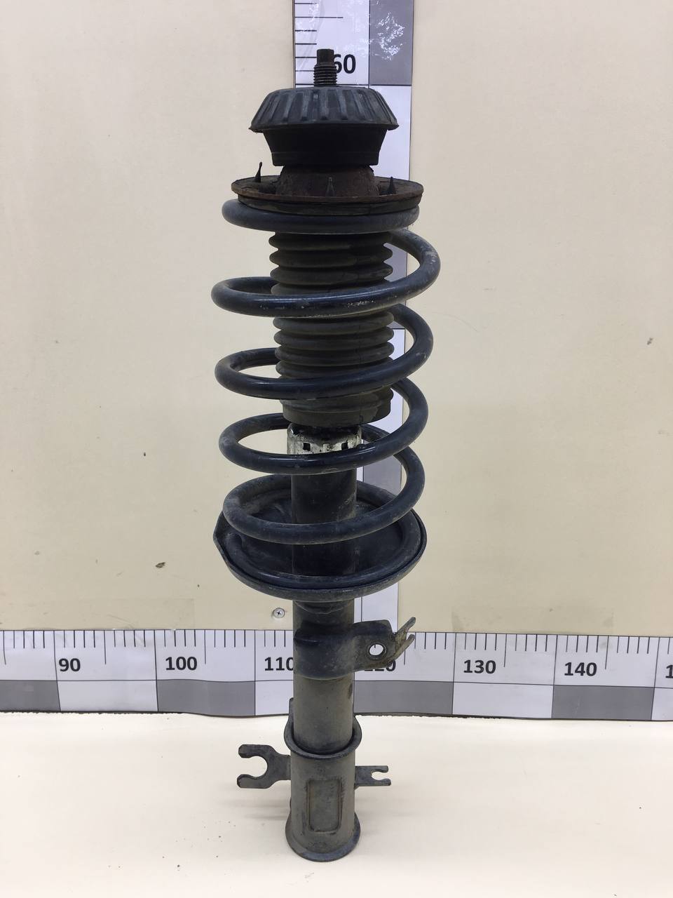 Амортизатор передний правый Chevrolet Aveo T250 2005-2011