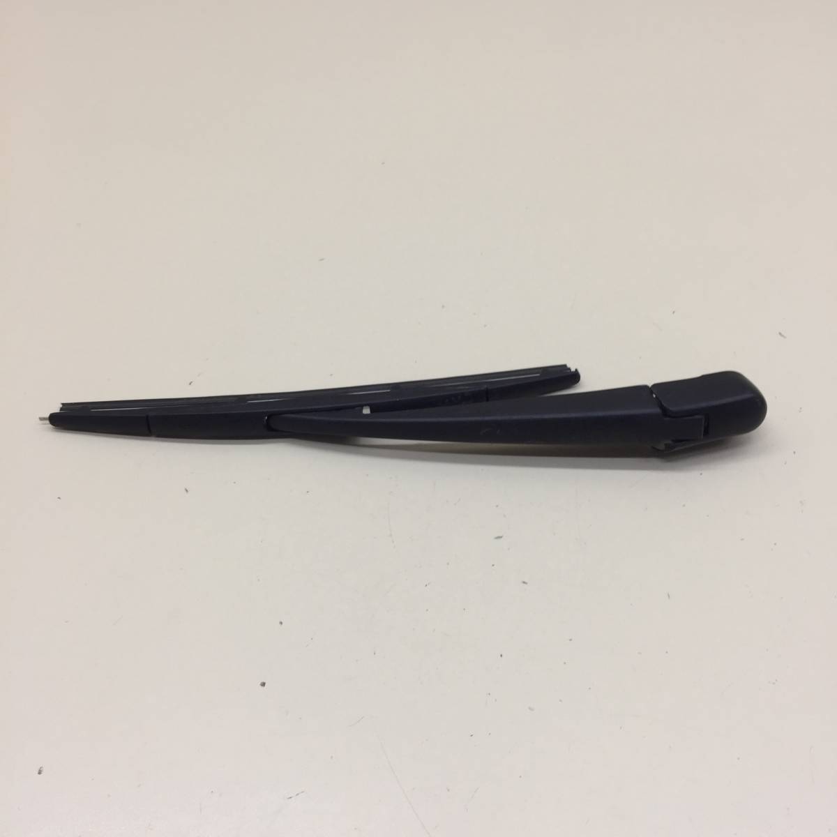 Поводок стеклоочистителя задний Mitsubishi Outlander (GF) 2012>