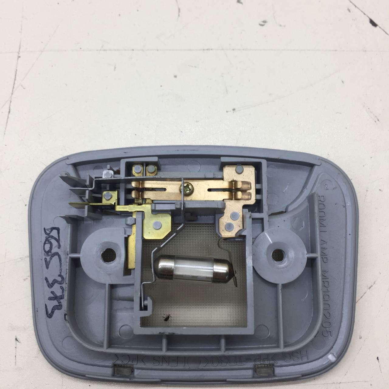 Плафон салонный Mitsubishi Lancer 9  (CS/Classic) 2000-2011