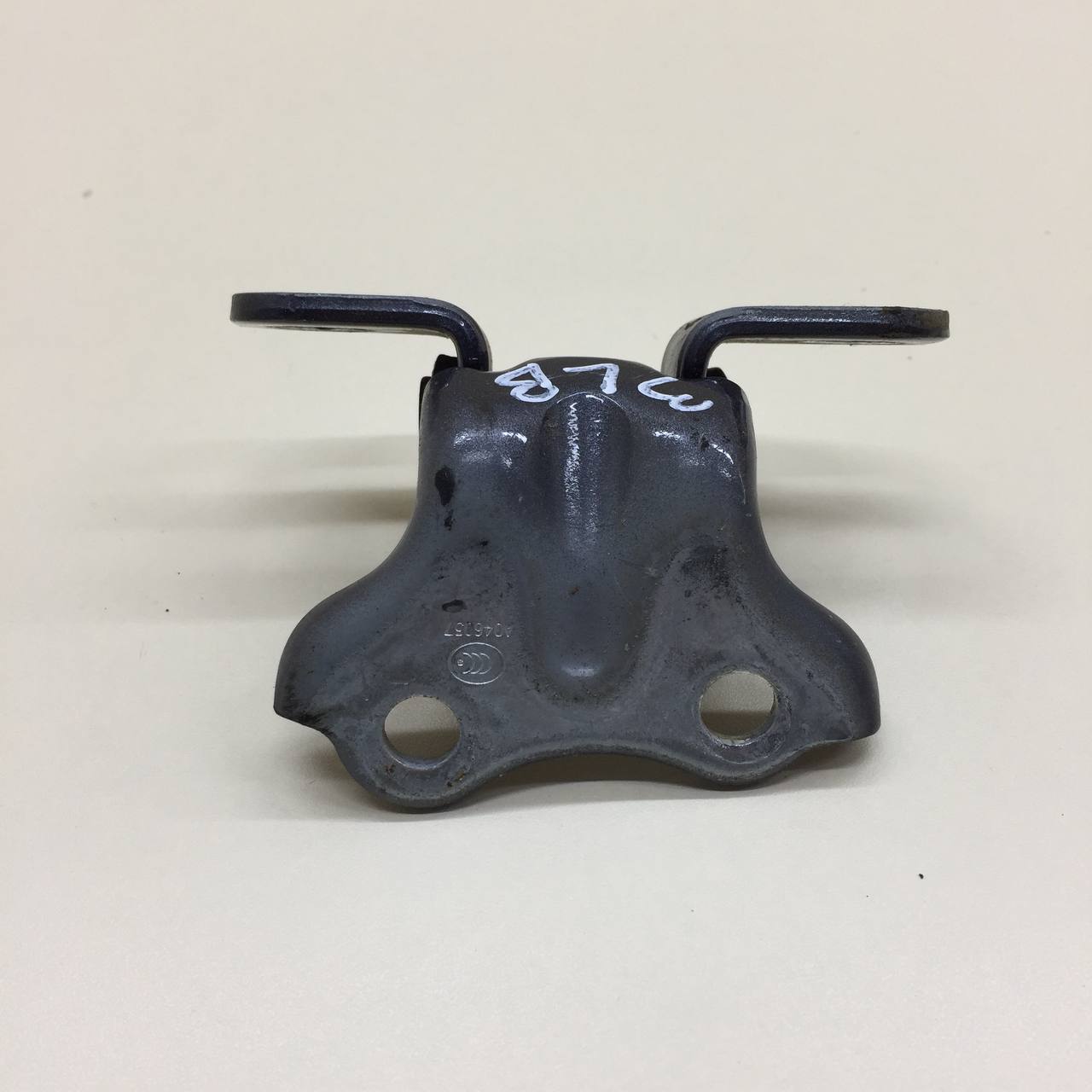 Петля двери задней левой верхняя Hyundai Solaris (RB) 2010-2017