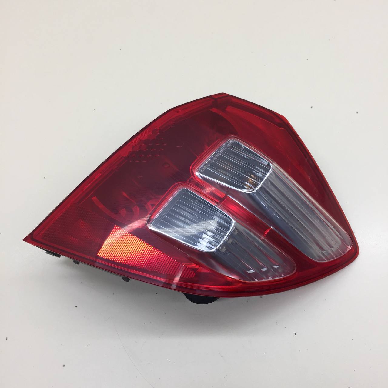 Фонарь задний правый Honda Fit (GE) 2008-2012