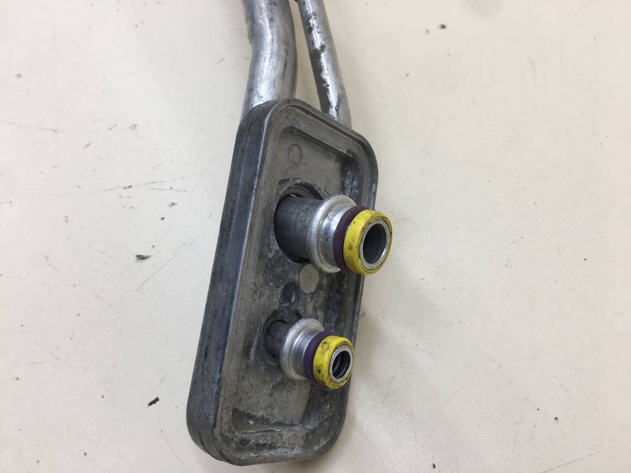 Трубка кондиционера BMW X6 E71 2008-2014