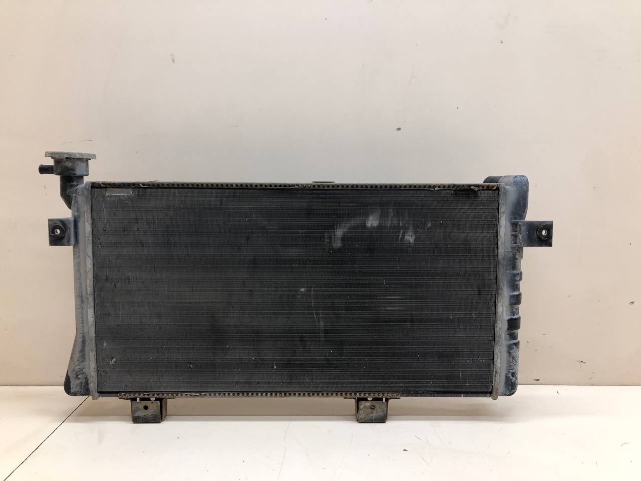 Радиатор охлаждения двигателя Lada Niva 4х4 2121 1977-2021