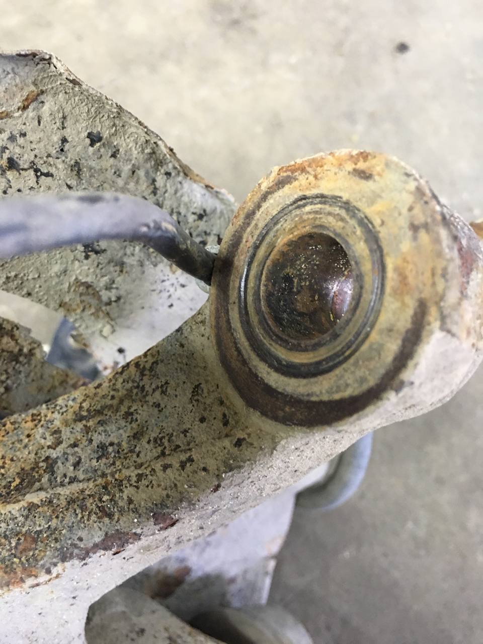 Кулак поворотный передний правый Toyota Camry (XV30) 2001-2006