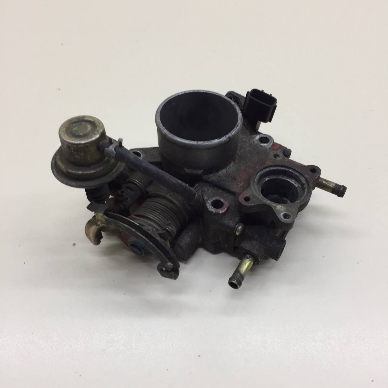 Заслонка дроссельная механическая Nissan Bluebird (U14) 1996-2001