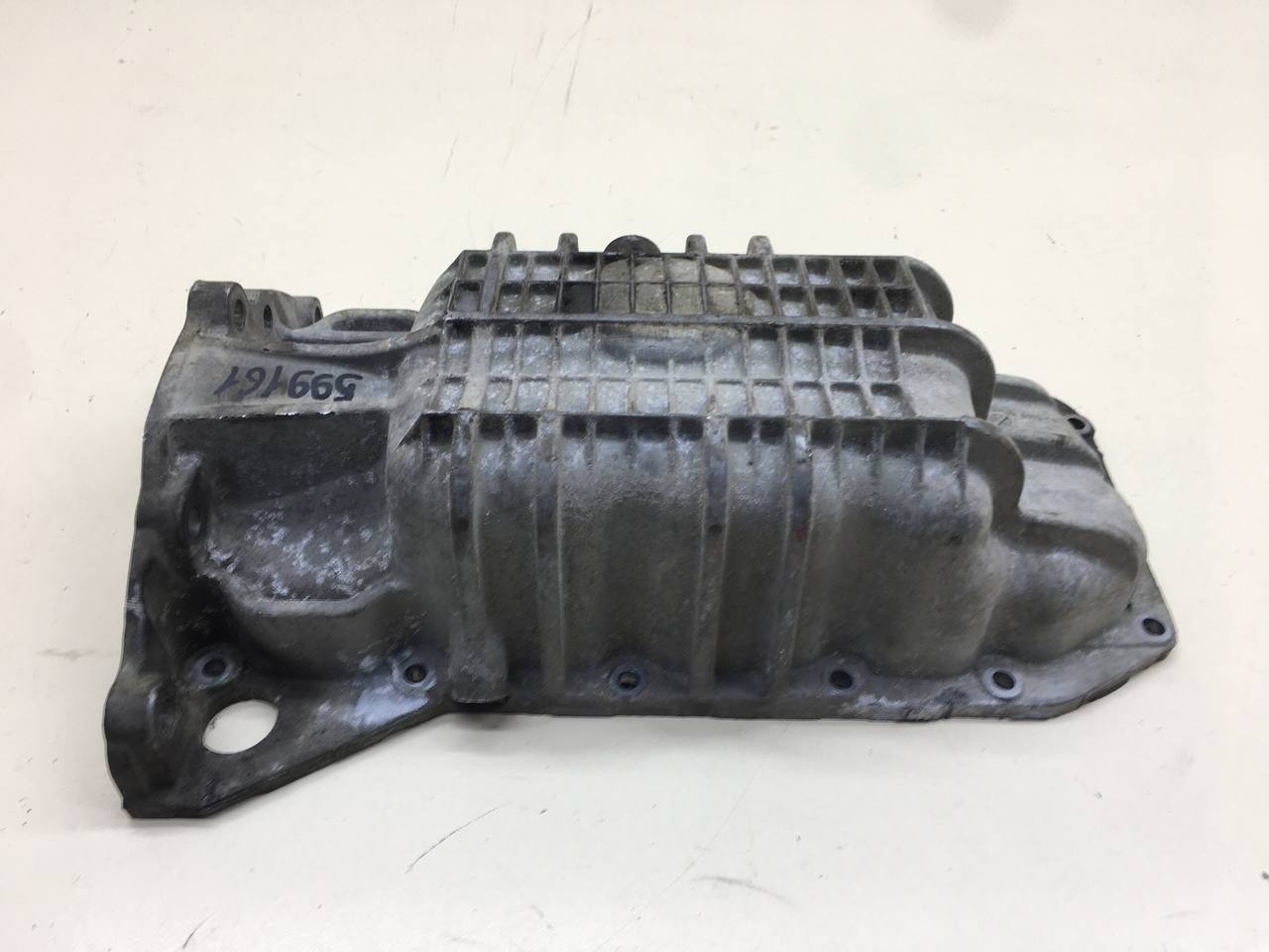 Поддон масляный двигателя Ford Focus 3 2011>