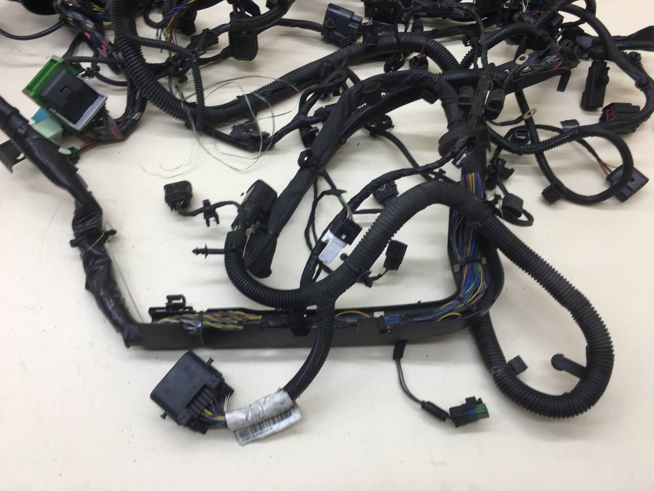 Проводка двс Volvo V60 2010-2013