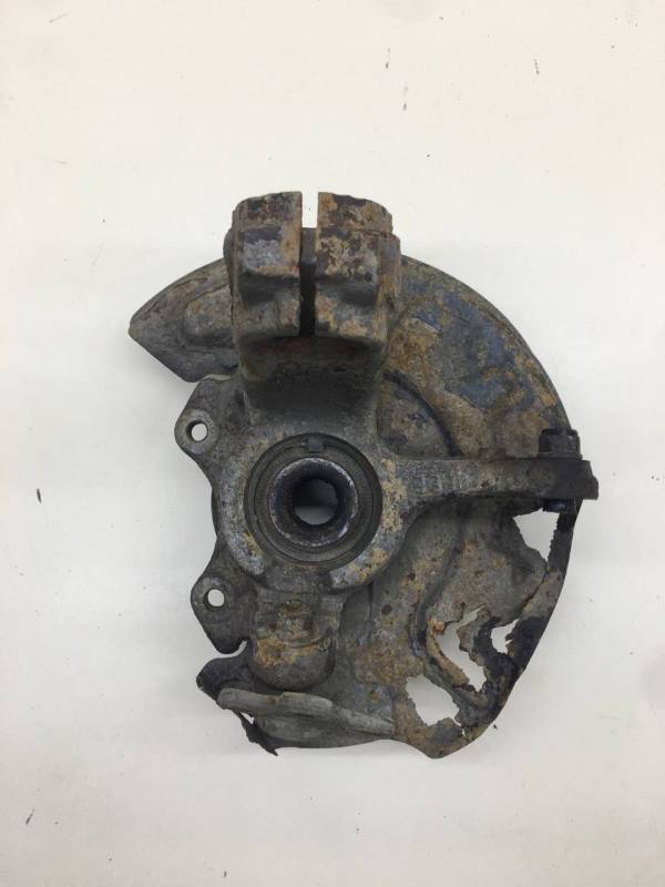 Кулак поворотный передний правый Skoda Rapid 2012-2020