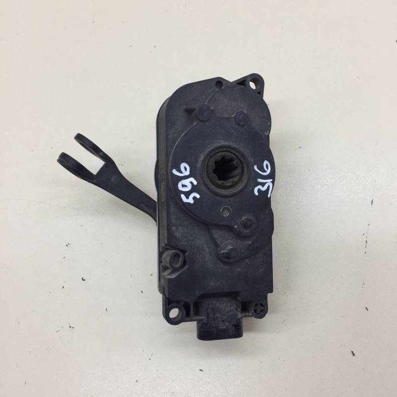 Моторчик BMW X5 G05 2018>