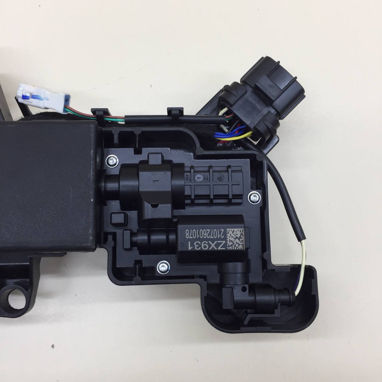 Ручка двери передней наружная правая Changan UNI-K 2020>