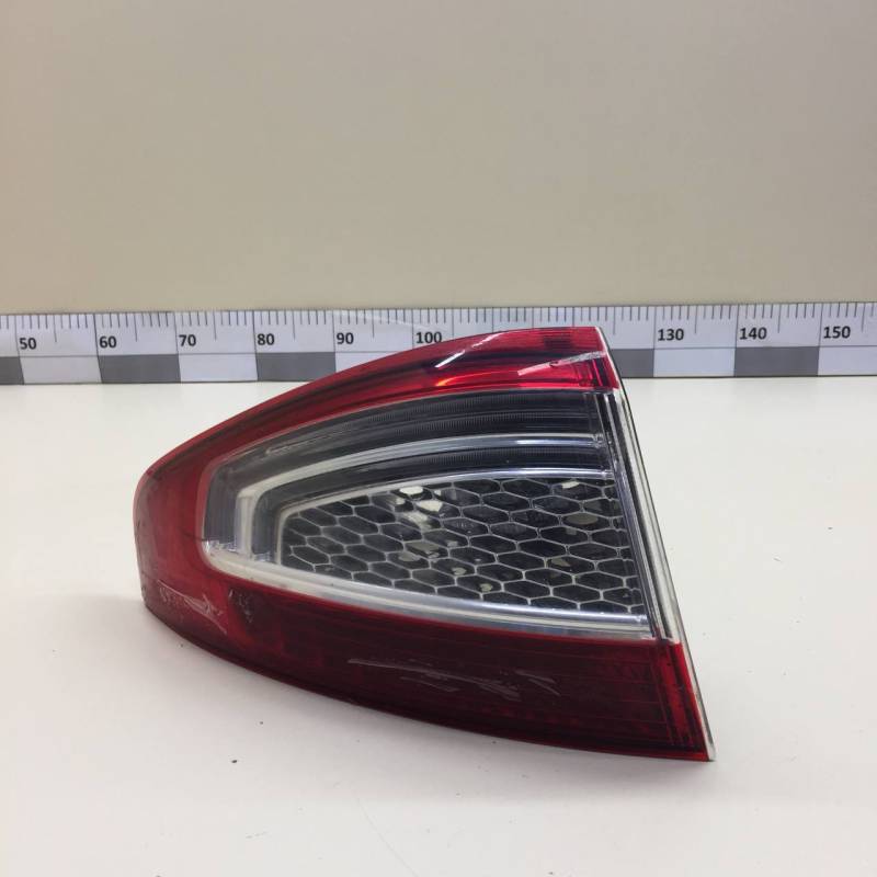 Фонарь задний наружный левый Ford Mondeo 4 2007-2015