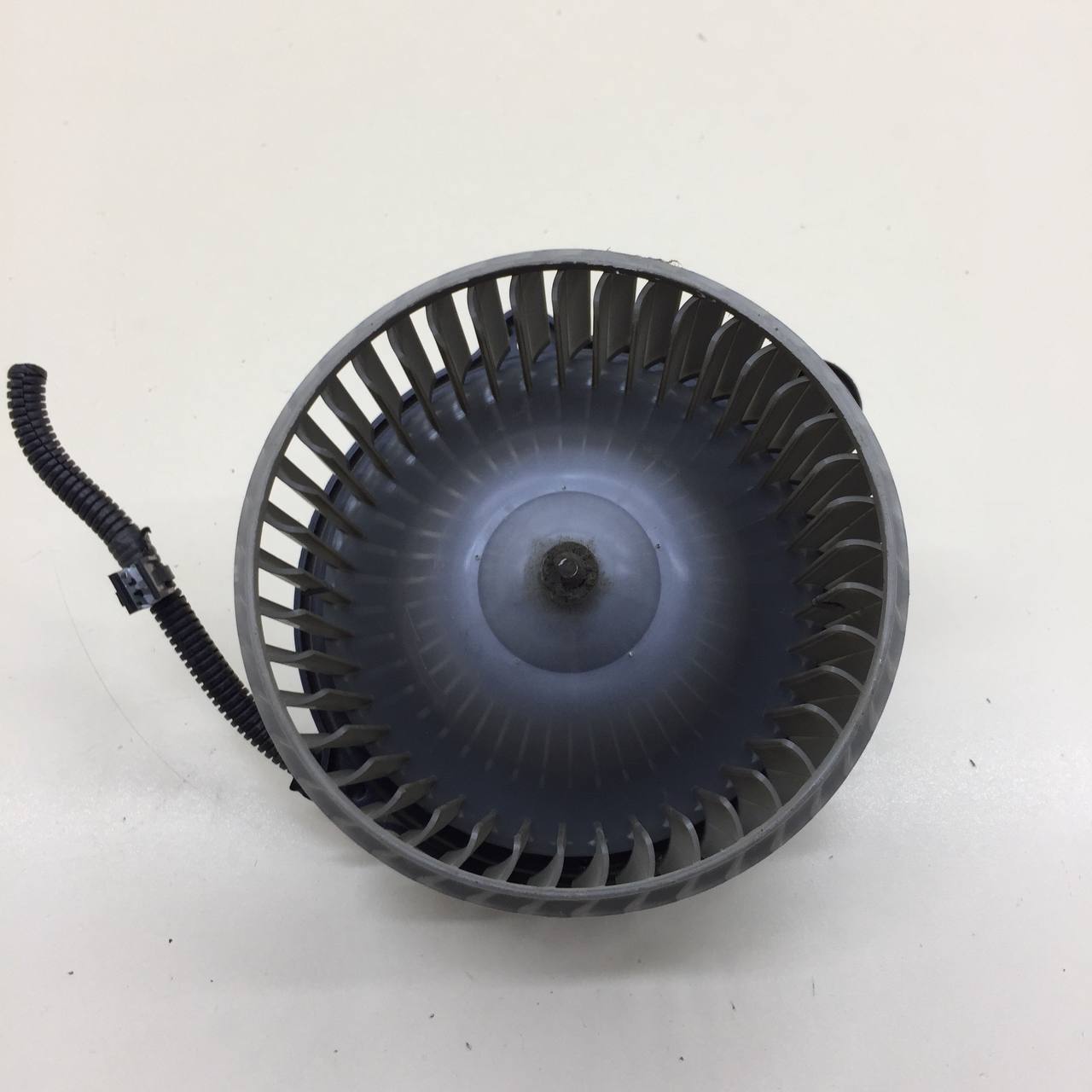 Моторчик отопителя Lada Granta 2011>