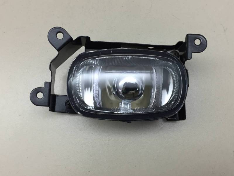 Фара противотуманная правая Mitsubishi Outlander (CU) 2001-2008