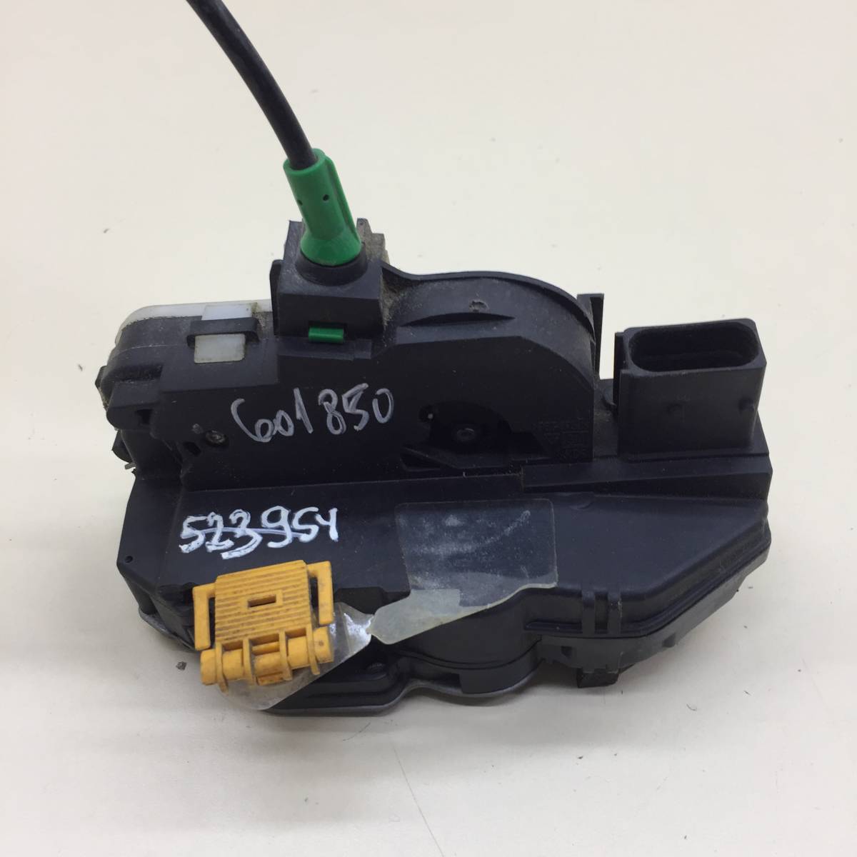 Замок двери задней левой Chevrolet Aveo T300 2011>