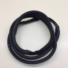 Уплотнитель проема двери задней правой Lada Vesta 2015>