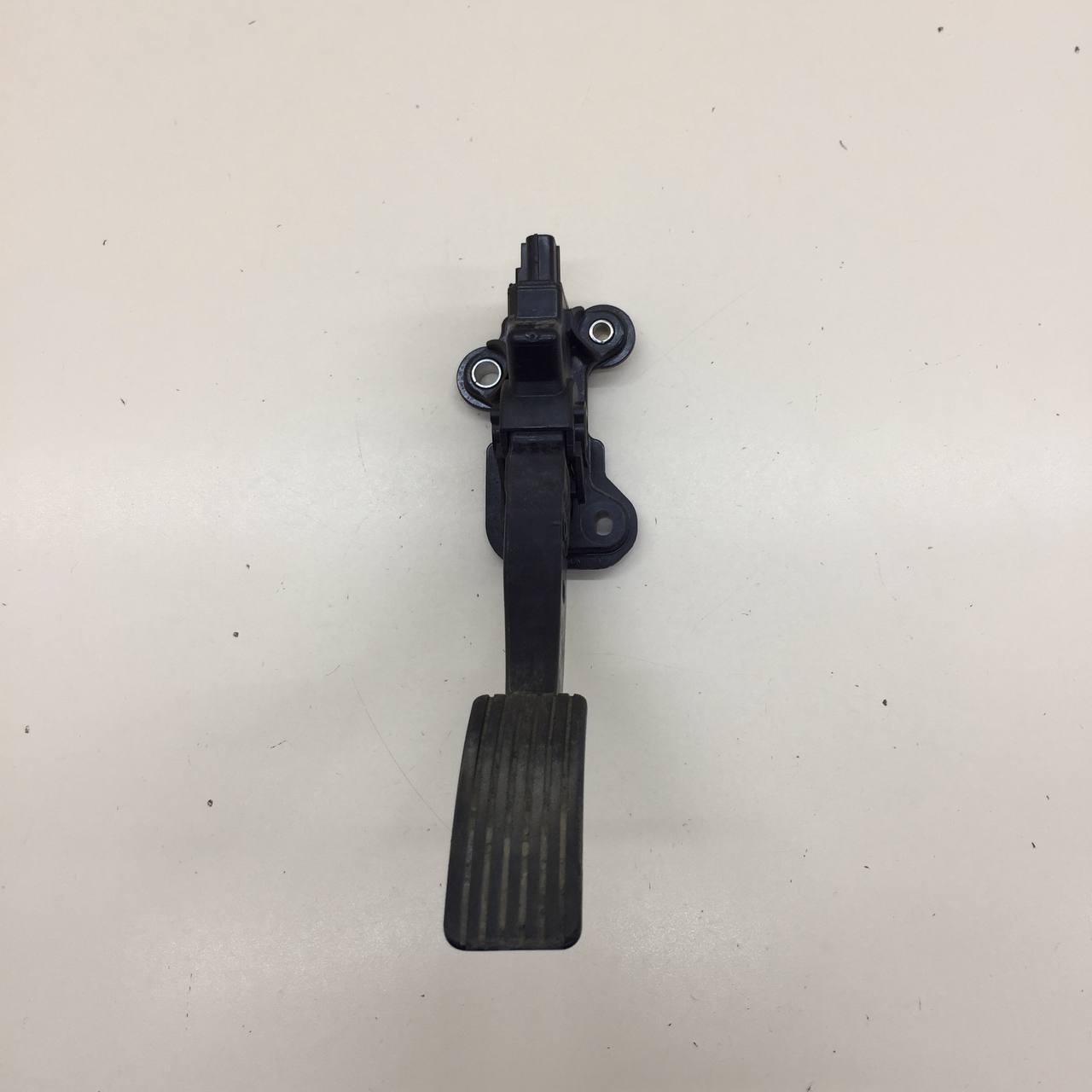 Педаль газа Mitsubishi Lancer X (CX, CY)  2007>