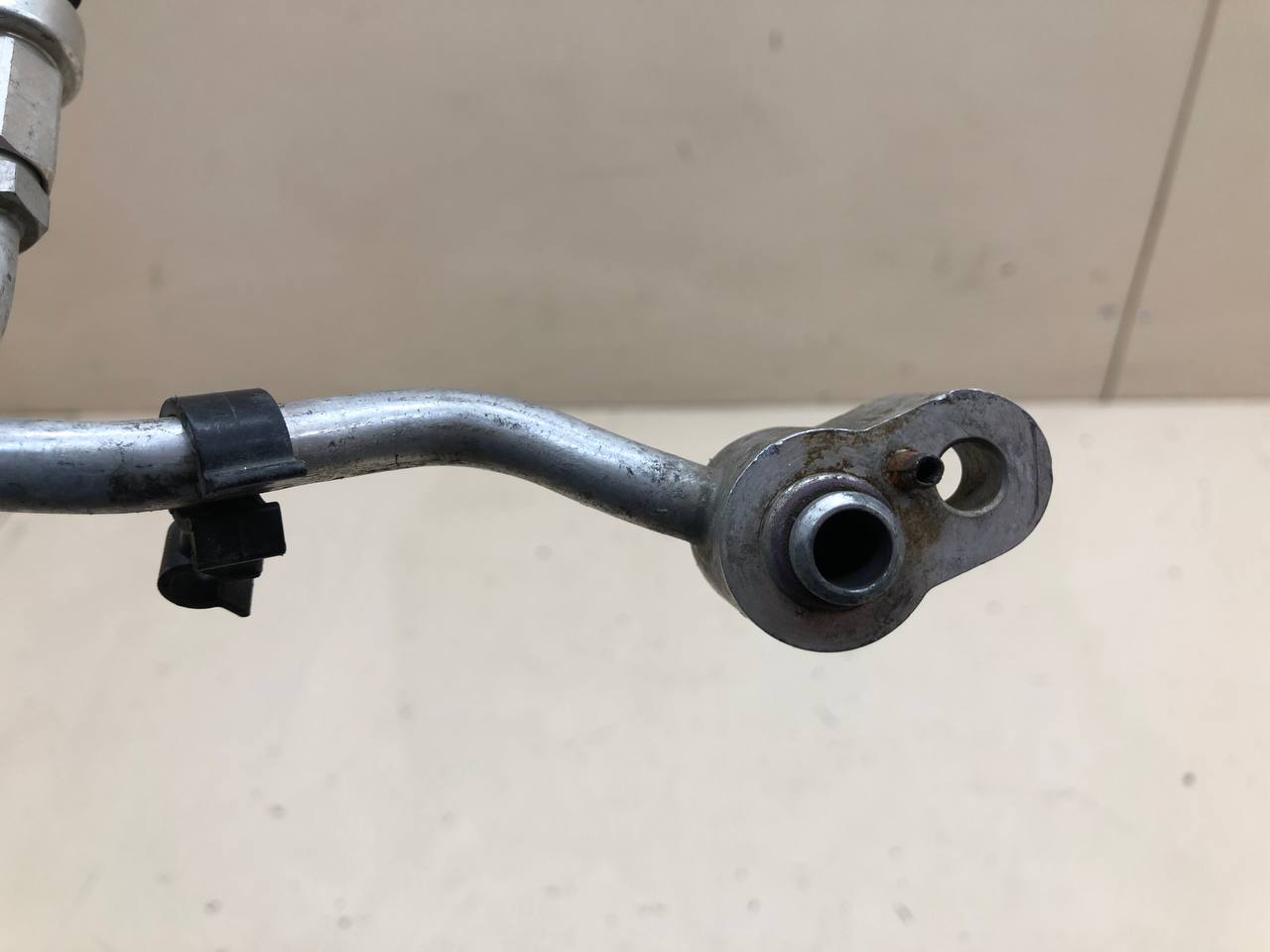 Трубка кондиционера Porsche Cayenne 2003-2010