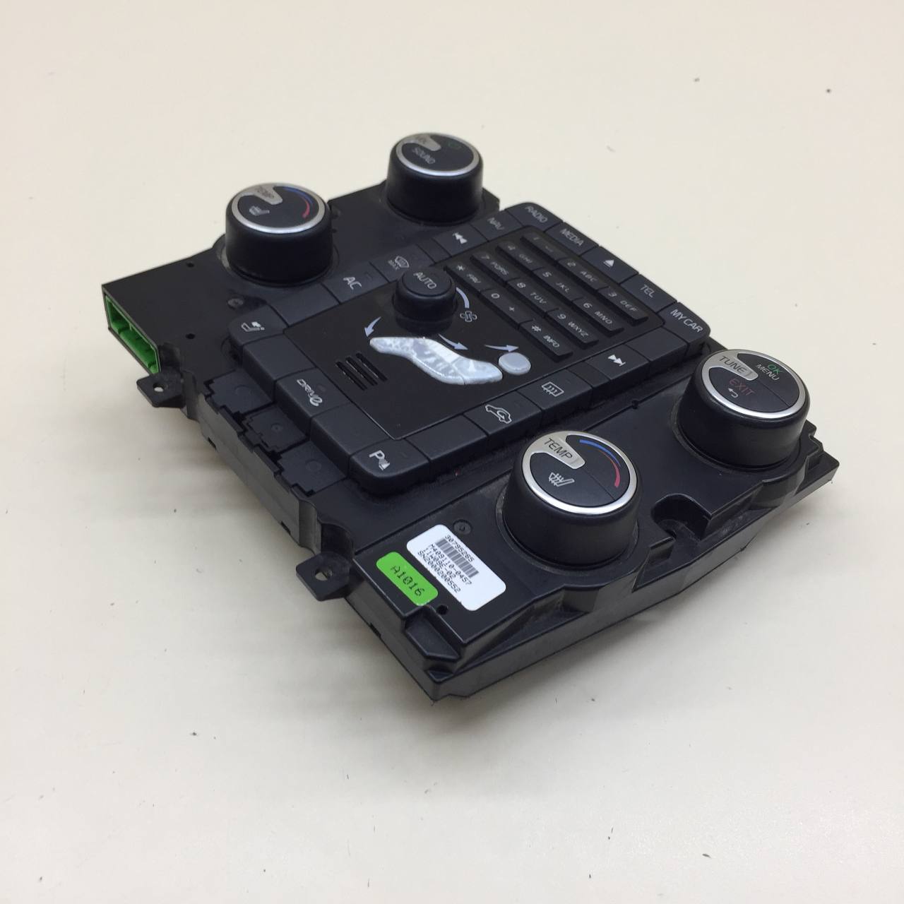 Блок управления климатической установкой Volvo V60 2010-2013