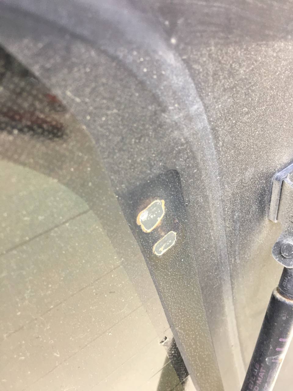 Стекло заднее Kia Sorento (BL, JC) 2002-2009