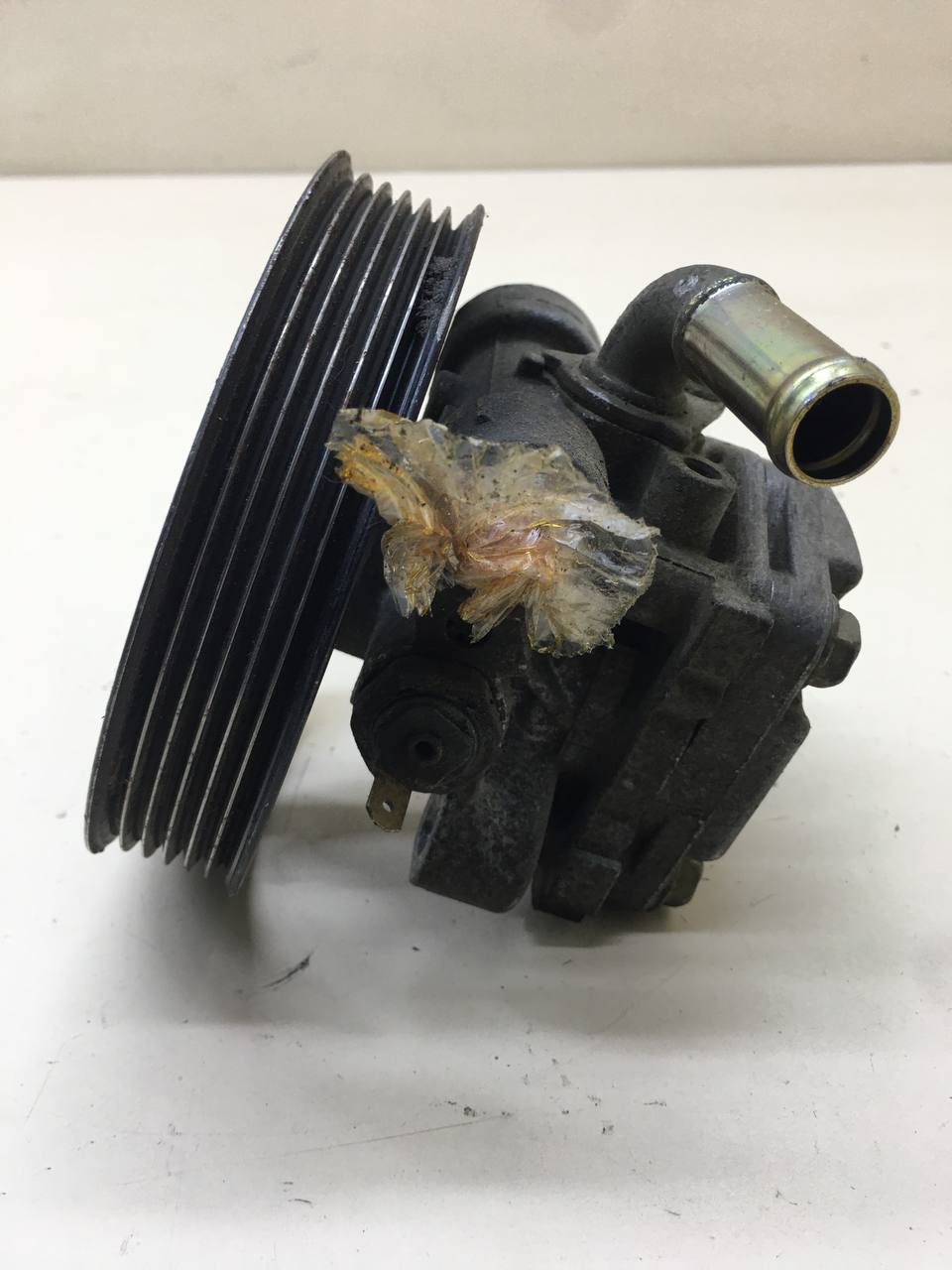 Насос гидроусилителя (электрогидроусилитель, ЭГУР) Mazda Demio (DY) 2002-2007