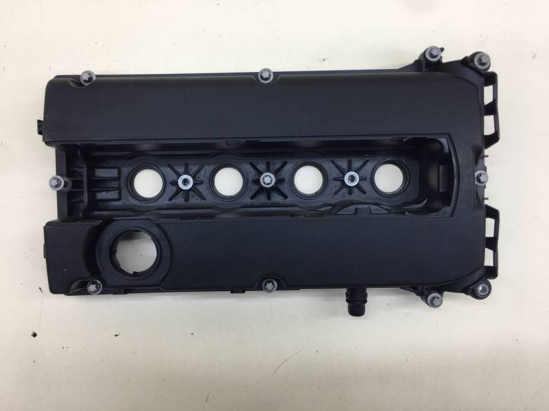 Крышка головки блока (клапанная) Opel Astra H / Family 2004-2015