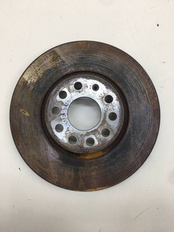 Диск тормозной передний Volkswagen Passat B7 2011-2015