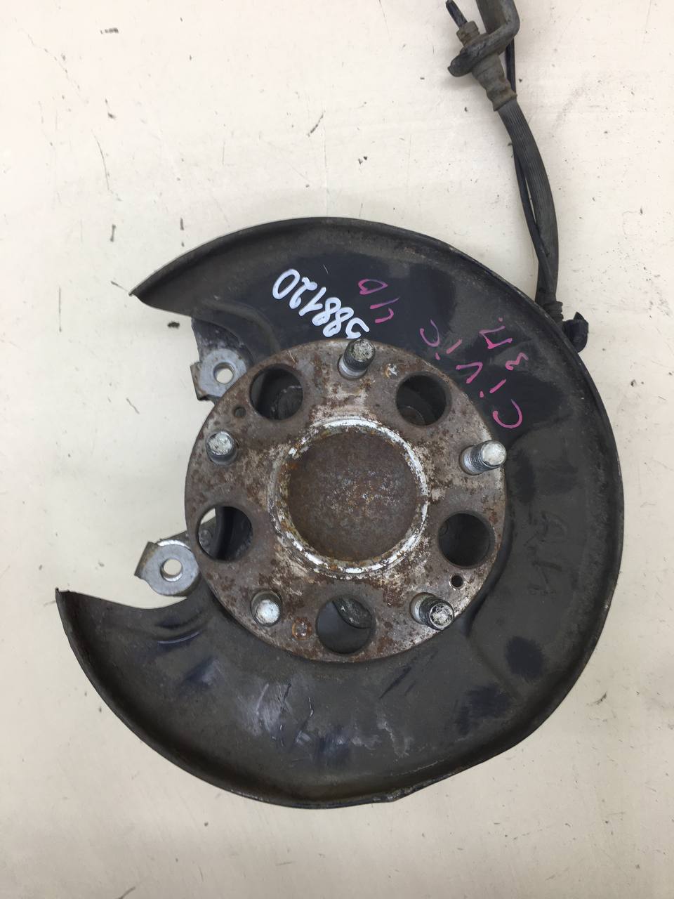 Кулак поворотный задний правый Honda Civic 4D 2012>