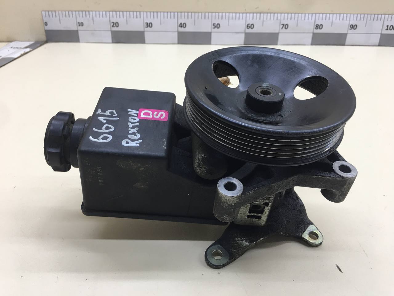 Насос гидроусилителя (электрогидроусилитель, ЭГУР) SsangYong Rexton 1 2001-2006