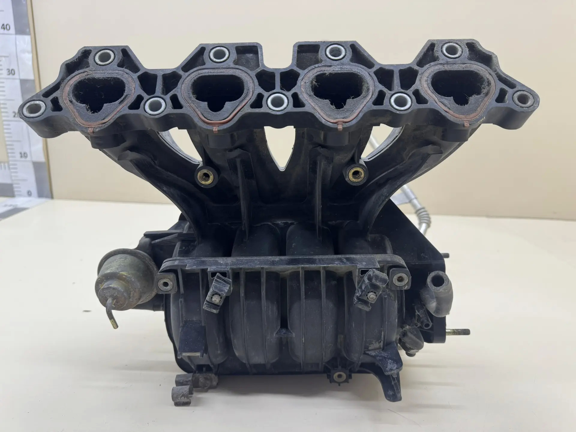 Коллектор впускной Chevrolet Aveo T200 2003-2008