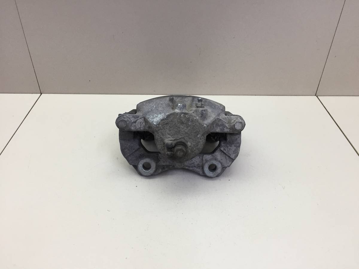 Суппорт передний правый Nissan Primera (P12) 2002-2007