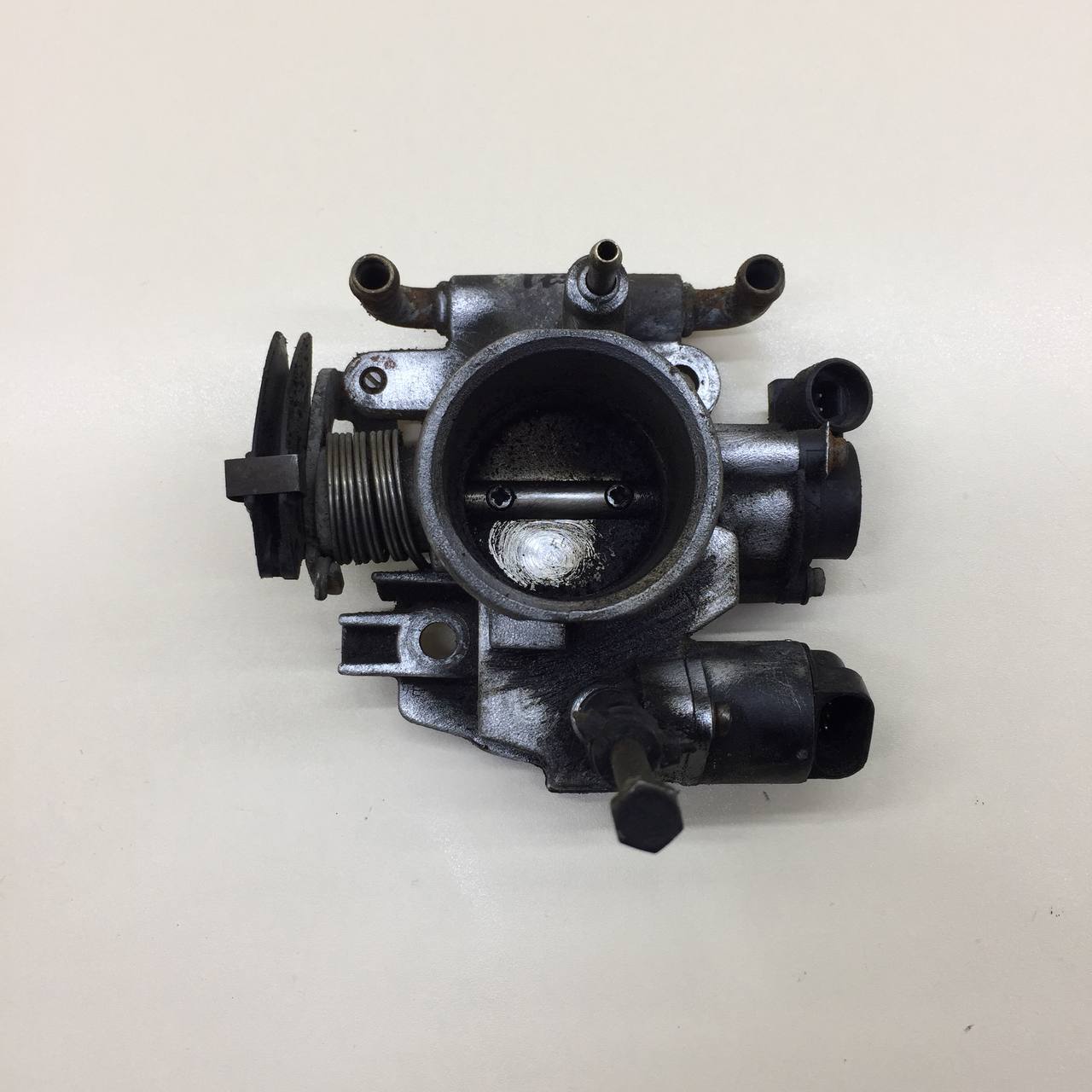 Заслонка дроссельная механическая Chevrolet Niva 2009-2020