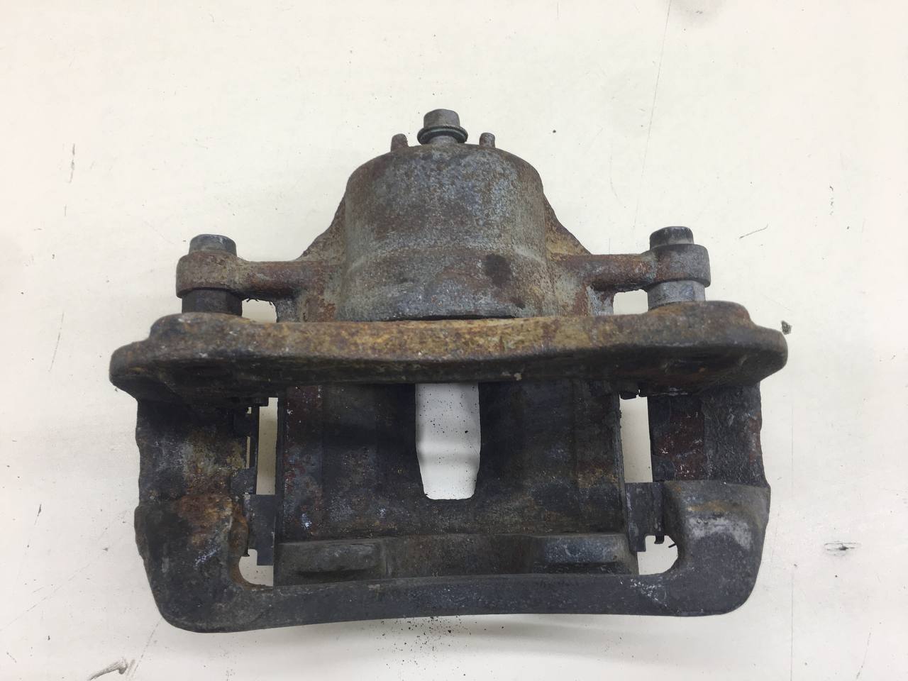 Суппорт передний правый Kia Rio 4 (FB) 2017>