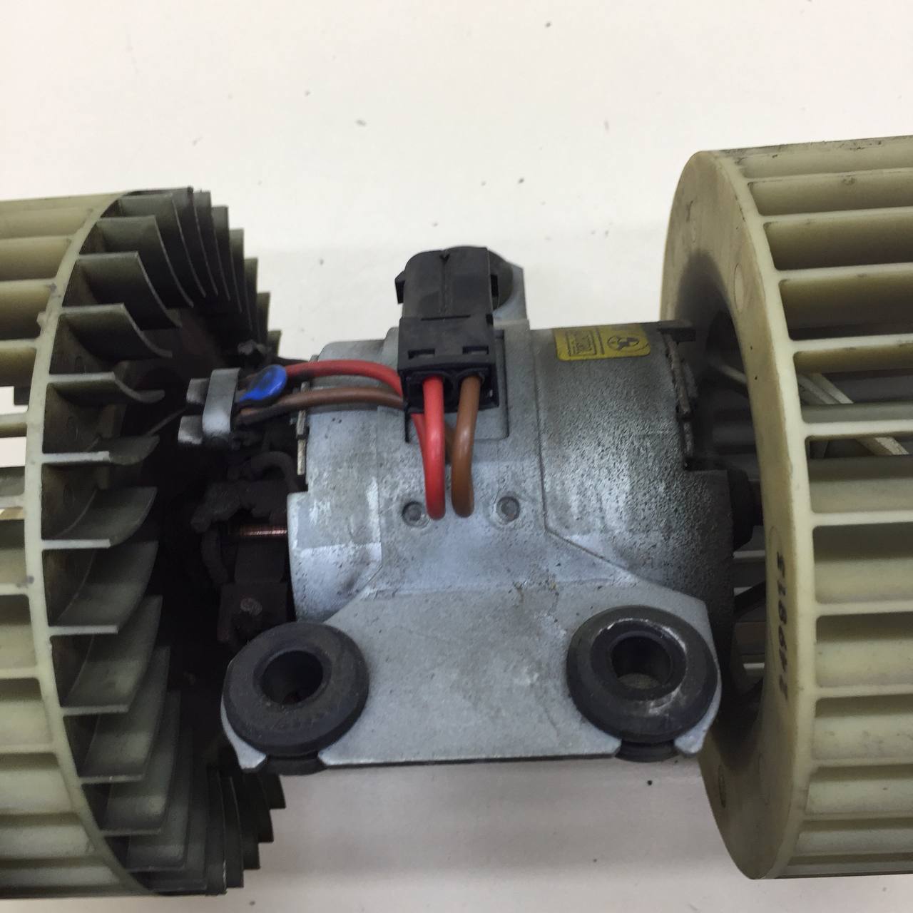 Моторчик отопителя BMW X5 E53 2000-2007