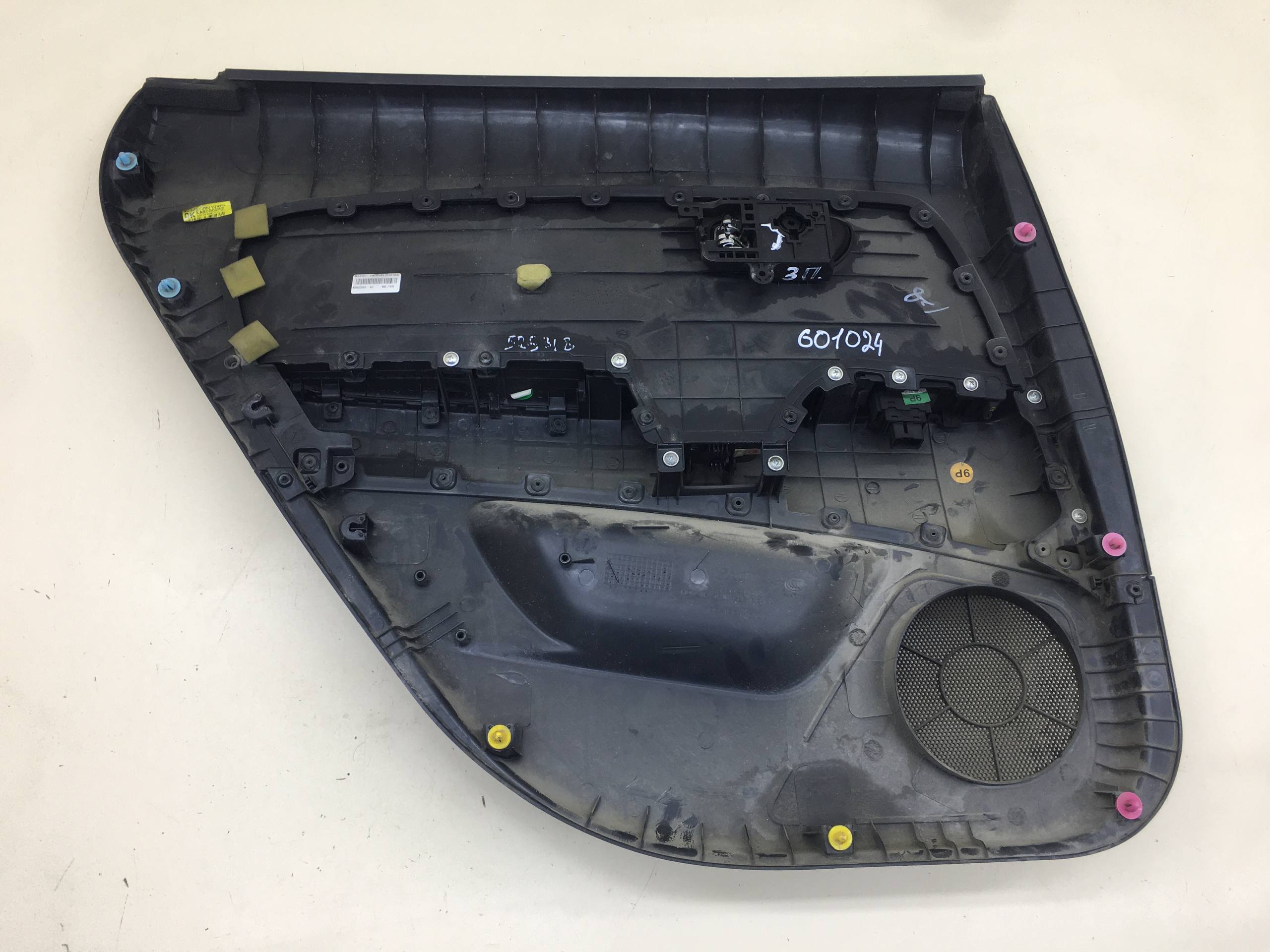 Обшивка двери задней правой Hyundai Elantra (HD) 2006-2010