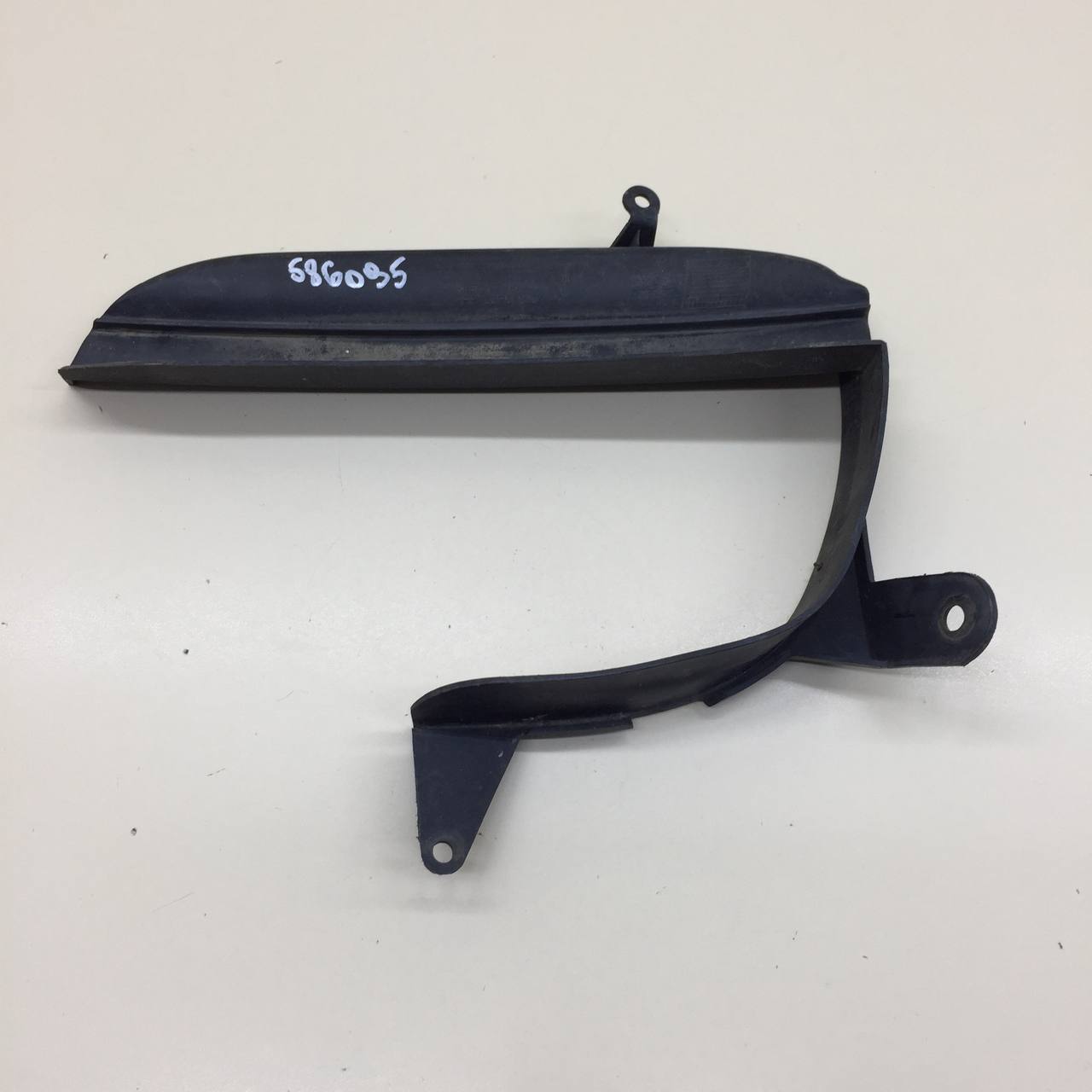 Решетка в бампер правая Porsche Cayenne 2003-2010