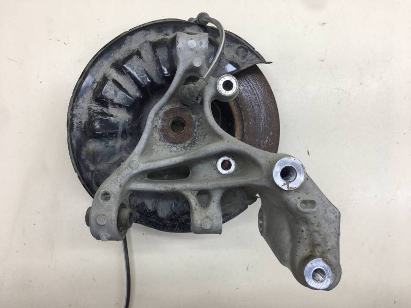 Кулак поворотный задний левый Skoda Octavia (A7) 2013>