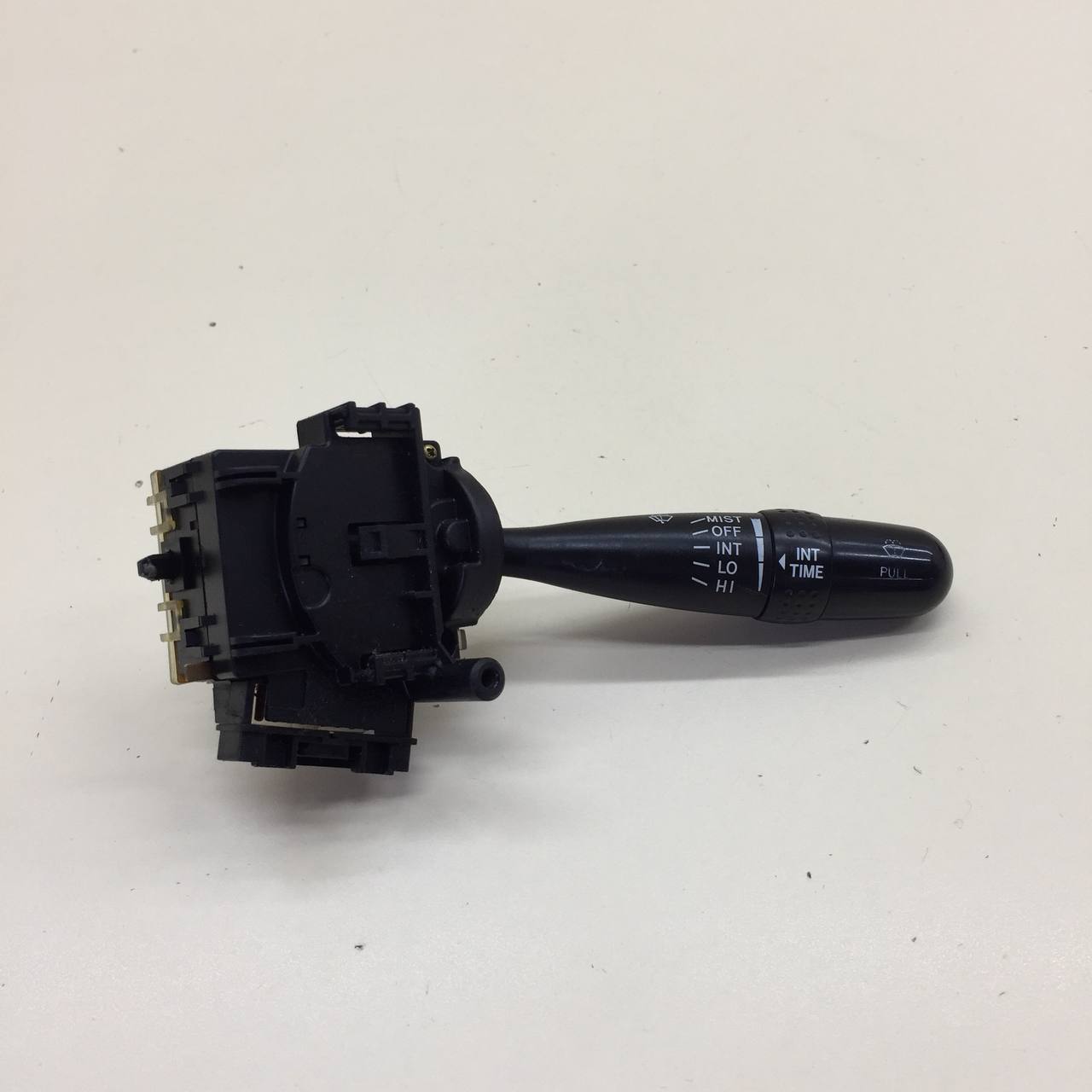 Переключатель стеклоочистителей Toyota Corolla E120 2001-2007