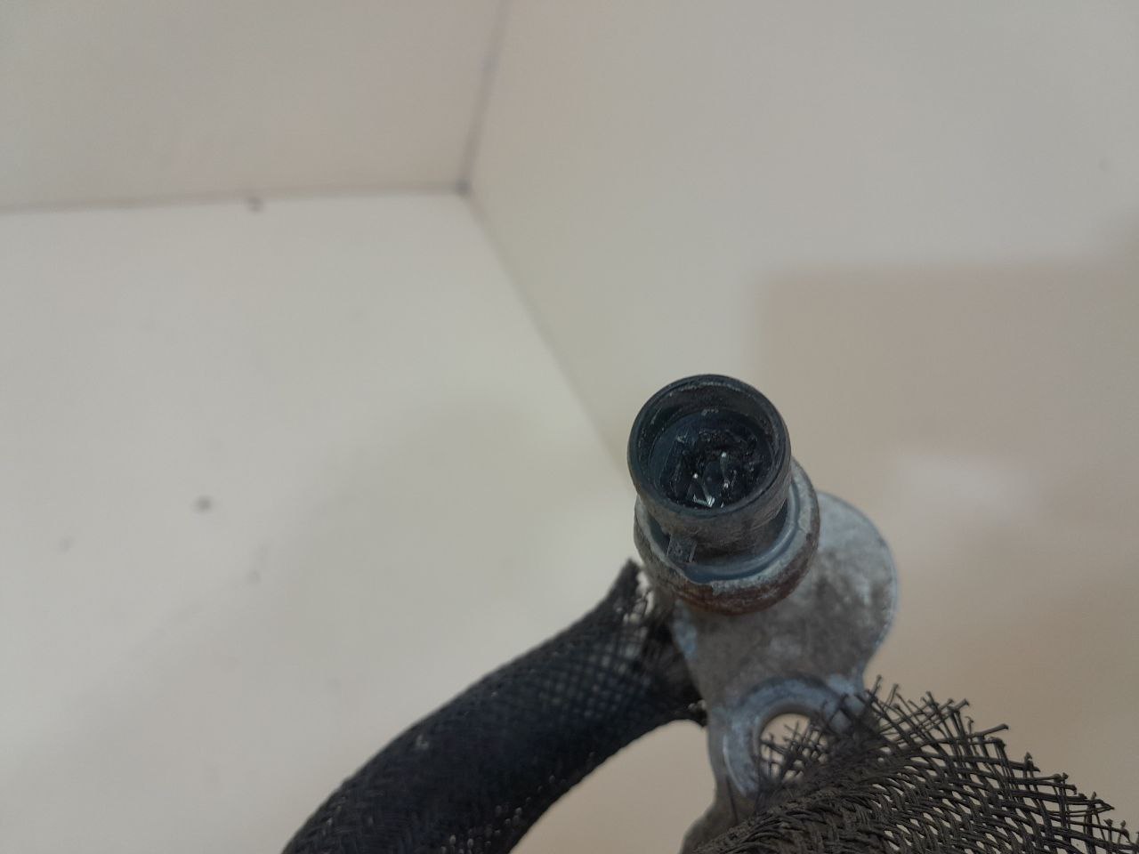 Трубка кондиционера Chevrolet TrailBlazer (GMT360) 2001-2010