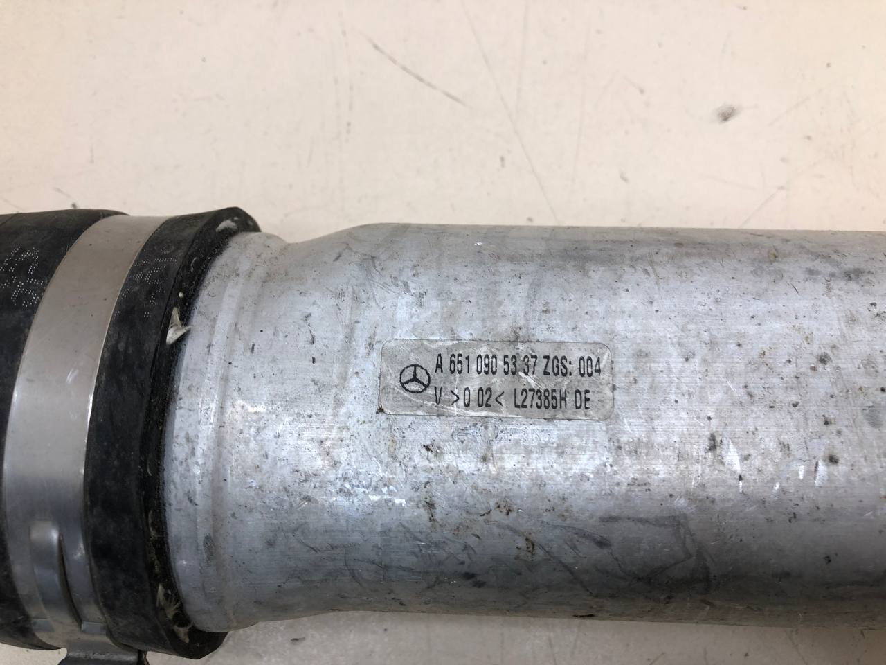 Патрубок интеркулера Mercedes-Benz S-Class (W222) 2013>