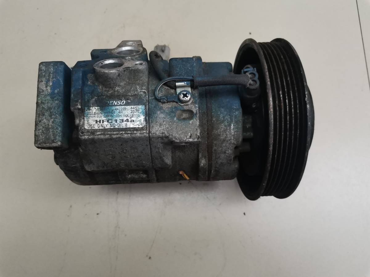 Компрессор системы кондиционирования Toyota Caldina (T240) 2002-2007