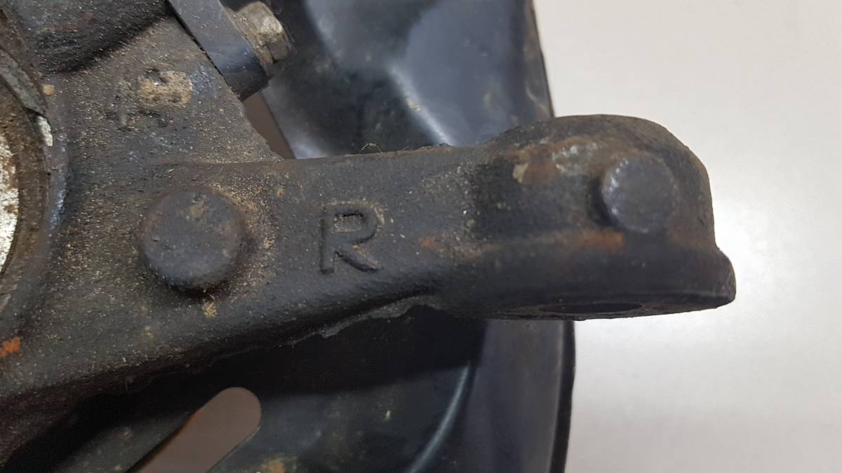 Кулак поворотный передний правый Toyota Allion (T240) 2001-2007