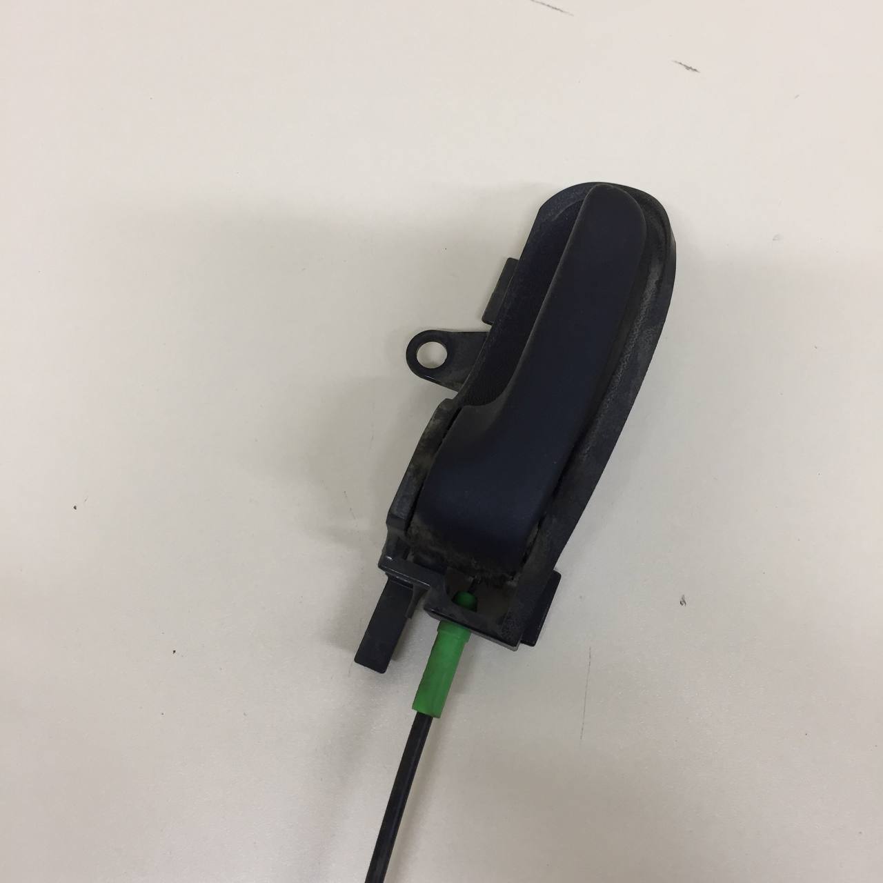 Замок двери задней левой Peugeot 107 2006-2014