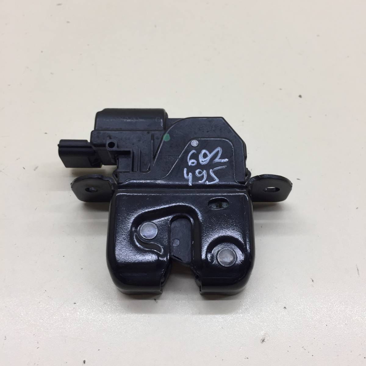 Замок багажника Lada X-RAY 2016>