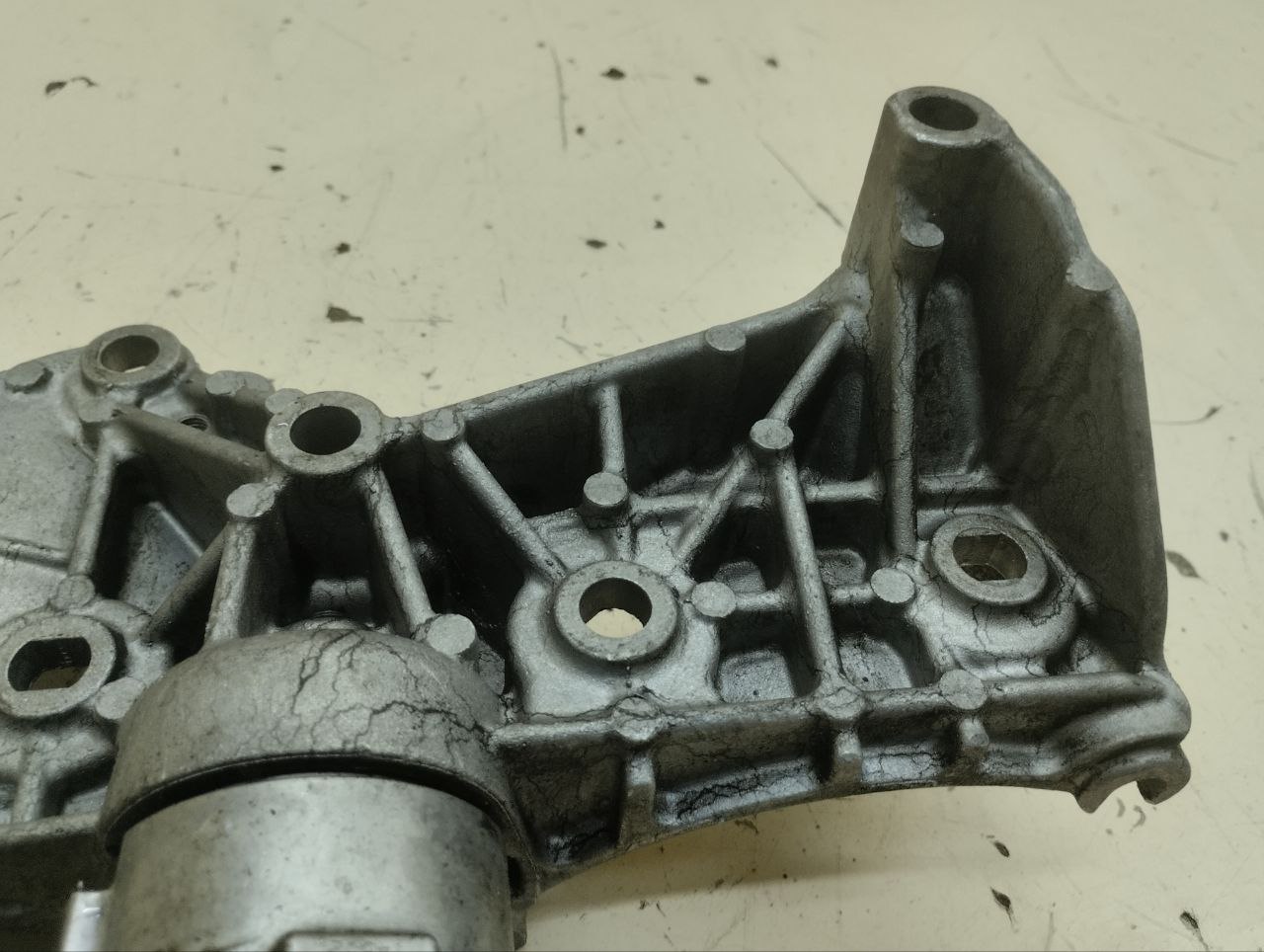 Кронштейн генератора Renault Duster (HSA, HSM) 2012>