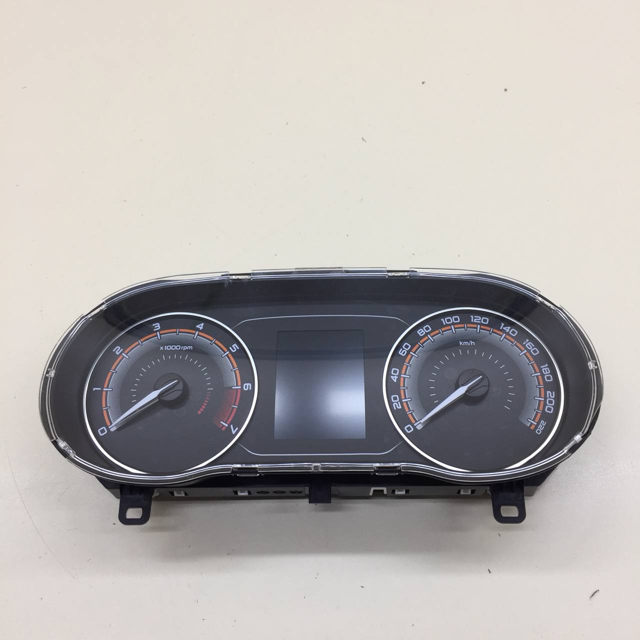 Панель приборов Lada Vesta 2015>